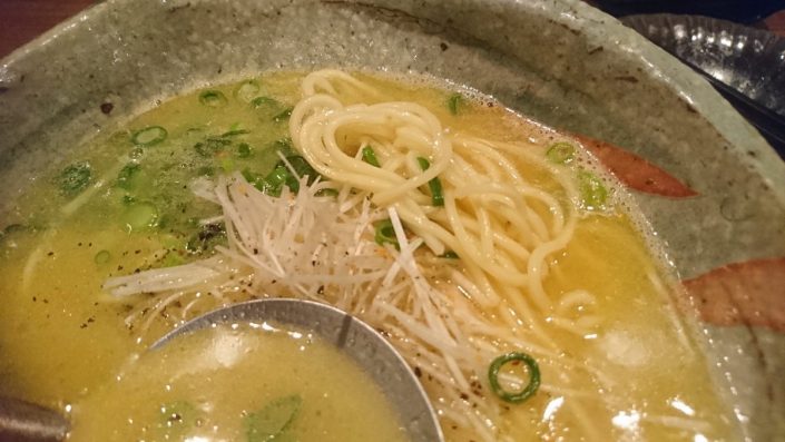 しめのラーメンの麺