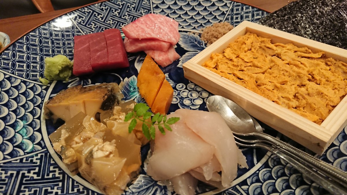 味は折り紙付き 神戸三宮の やす田 高級居酒屋 でウニやらカニやら食べてきた おっさん神戸グルメ