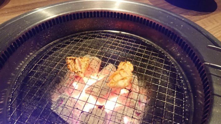 上ミノを焼いているところ